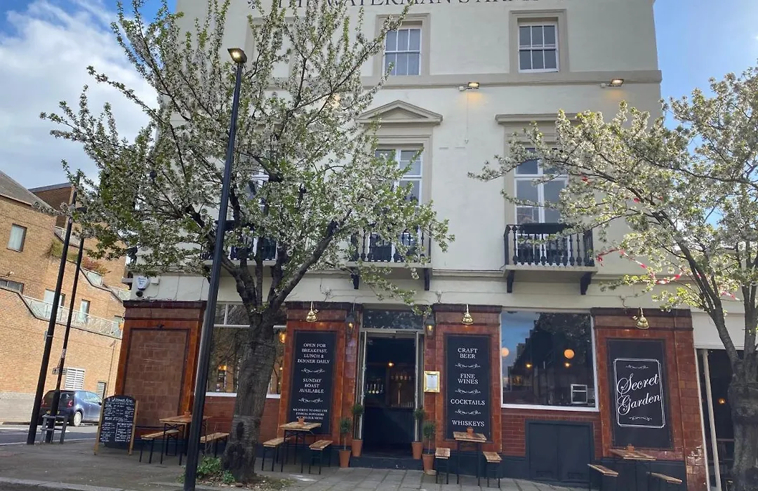 The Waterman'S Arms-1